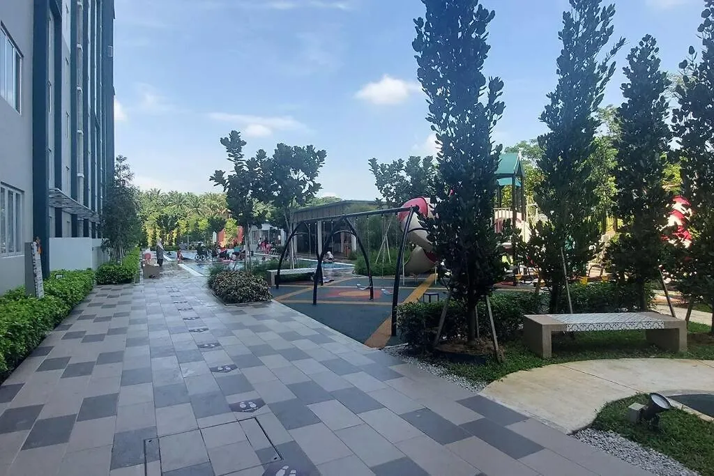Apartment Tangerine Suite @ Near Klia @Erl Sepang Malaysia