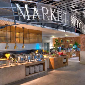5* Отель Movenpick & Convention Centre Klia